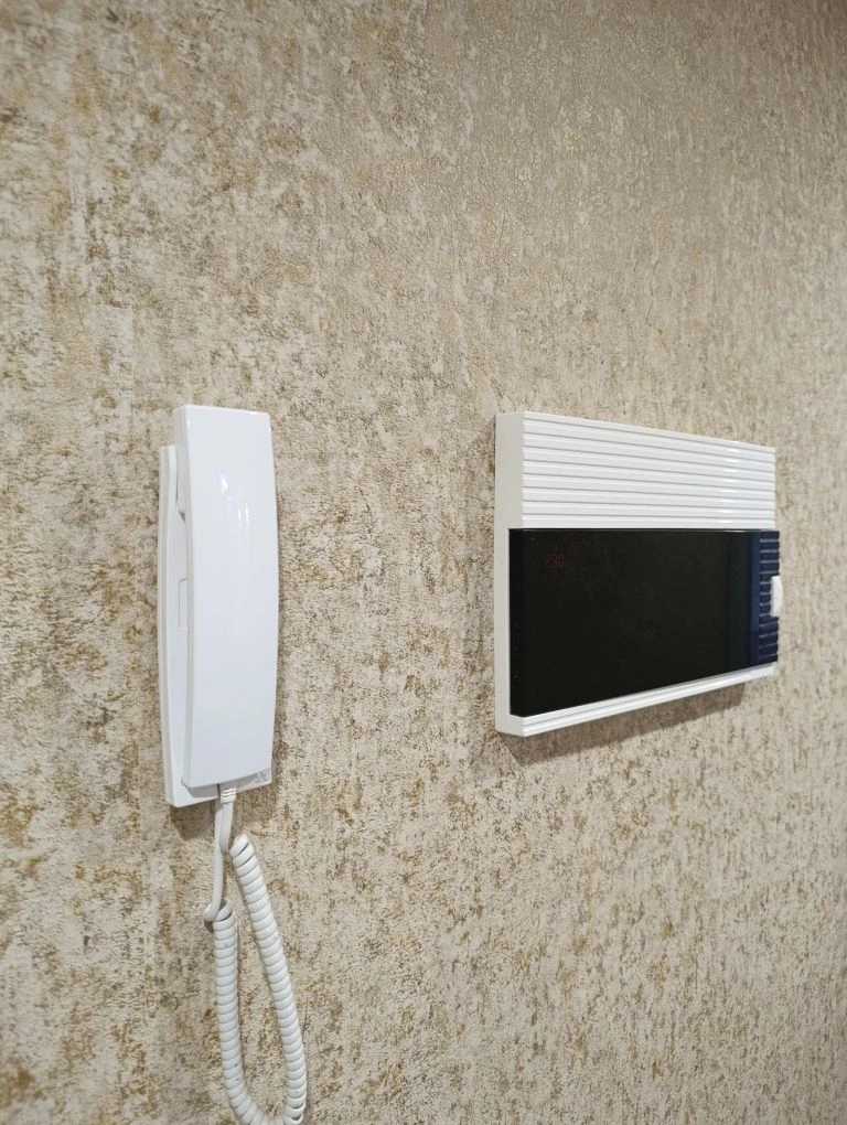 Продається 2 кімнатна квартира з ремонтом