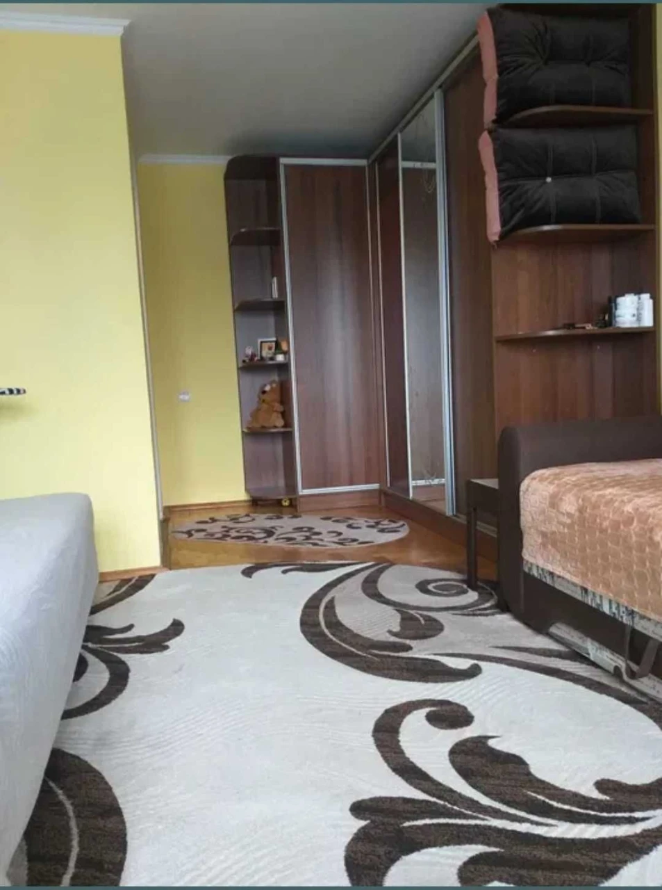 1 кімнатна квартира (чешка) 37м кв. з меблями і технікою