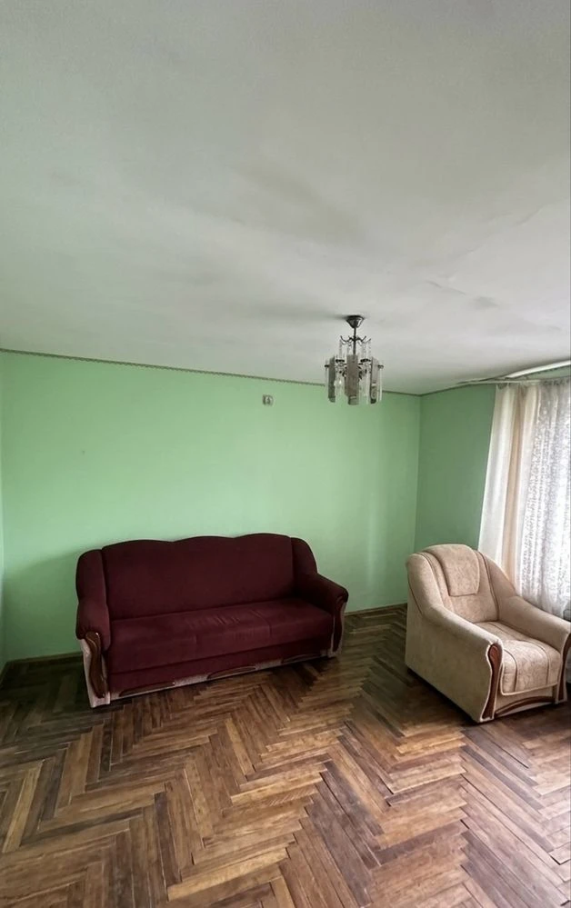 Продається однокімнатна квартира у м Бориславі , по вул В.Ве