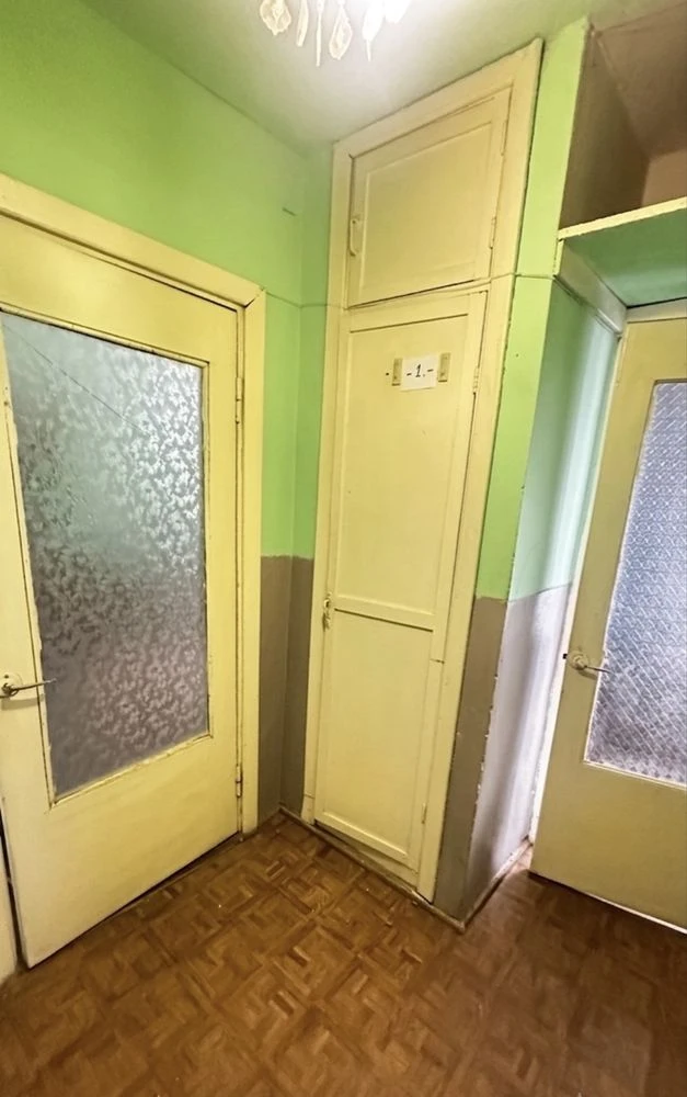 Продається однокімнатна квартира у м Бориславі , по вул В.Ве