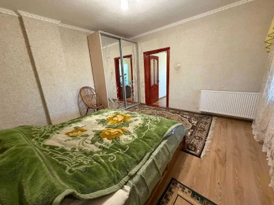 Продається простора 3-кім. квартира, з видом на гори у м. Бо