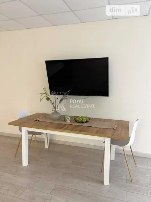 Sale of 3-room apartment 103.3 sq. m. on Oleksandrivska 1 • I