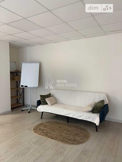 Sale of 3-room apartment 103.3 sq. m. on Oleksandrivska 1 • I