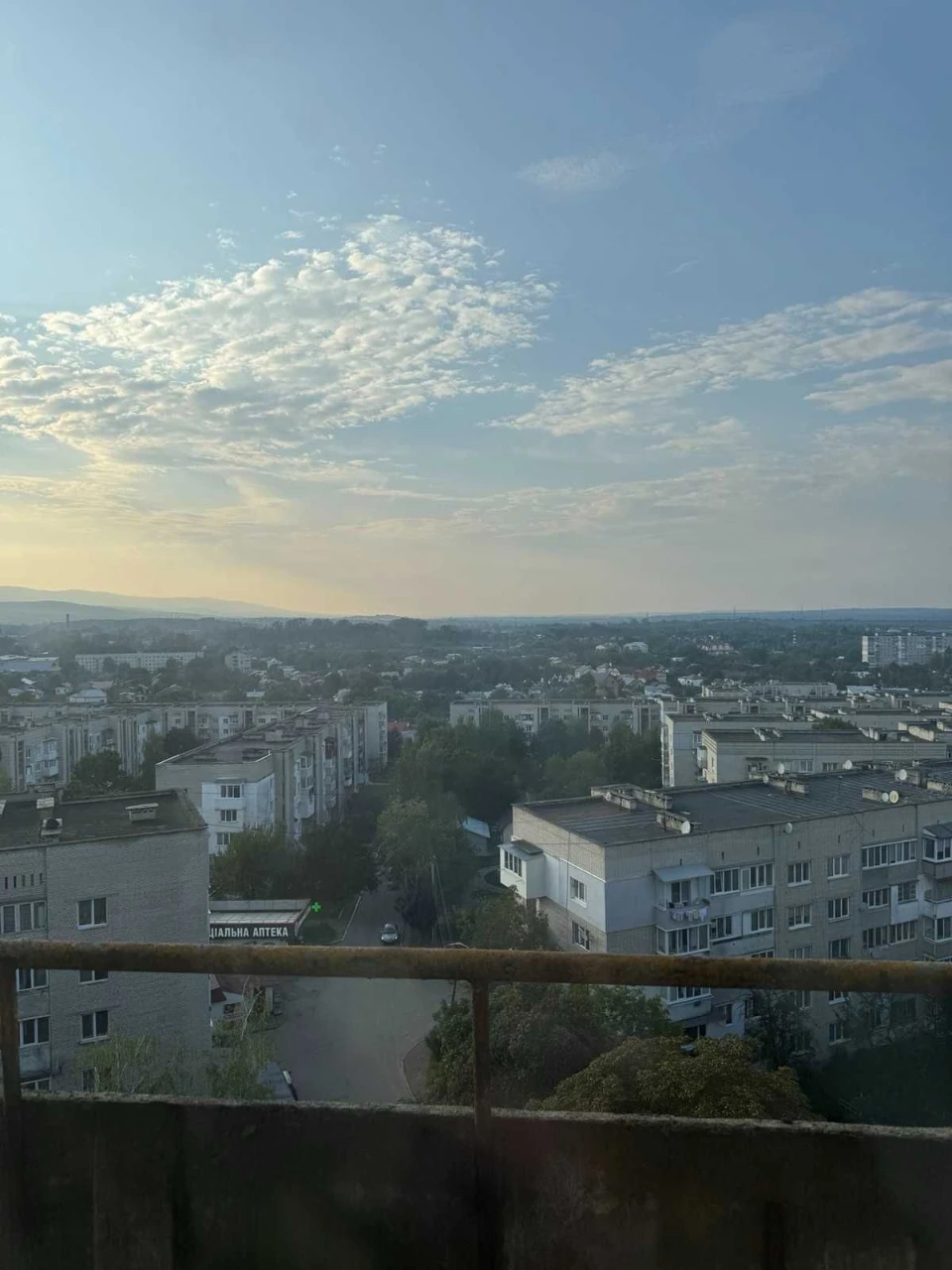 Продаж 4-х кімнатної квартири, під ремонт, вул. Коваліва, м.