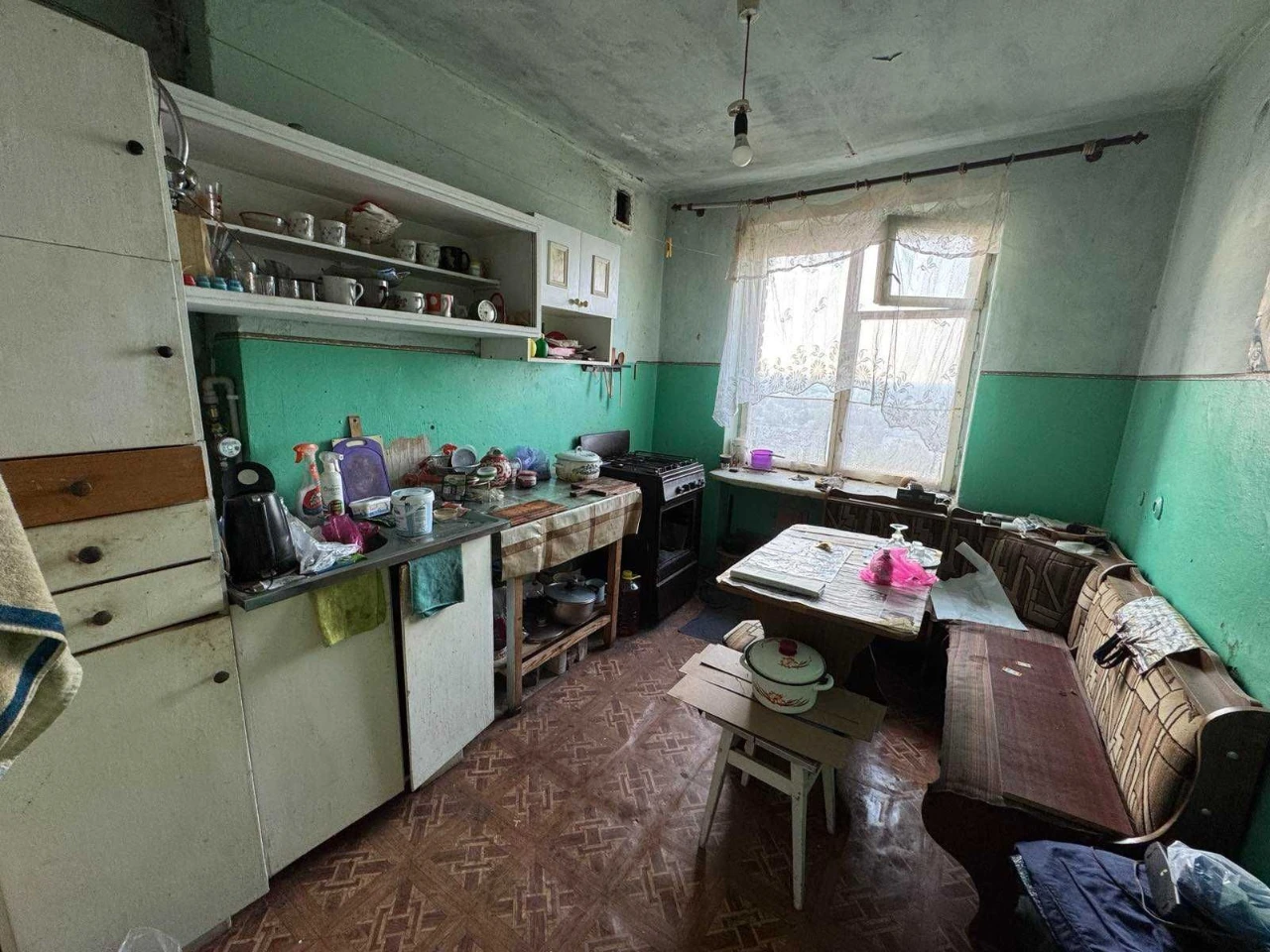 Продаж 4-х кімнатної квартири, під ремонт, вул. Коваліва, м.
