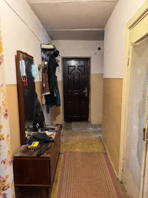 Продаж 4-х кімнатної квартири, під ремонт, вул. Коваліва, м.
