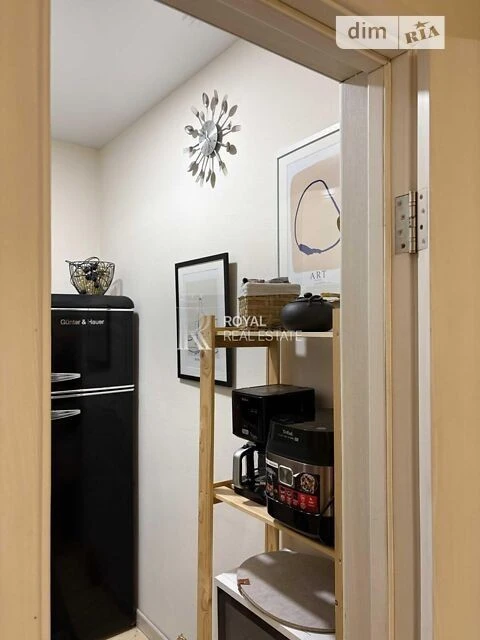 Sale of 3-room apartment 103.3 sq. m. on Oleksandrivska 1 • I