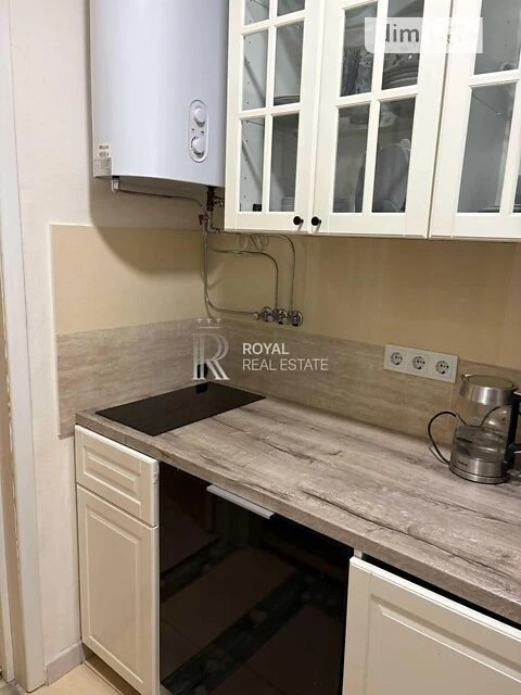 Sale of 3-room apartment 103.3 sq. m. on Oleksandrivska 1 • I