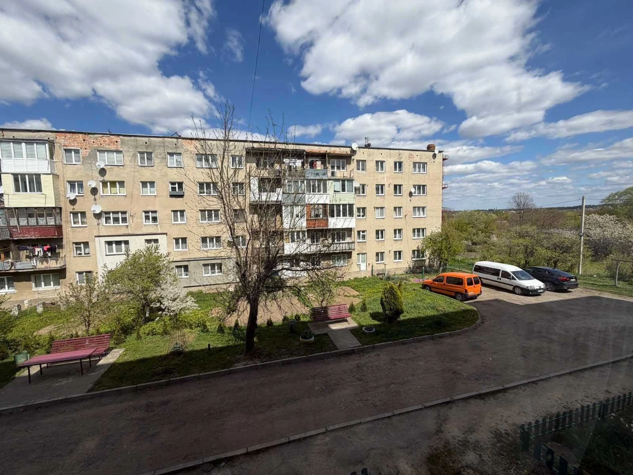 Продаж 2-х кімнатної квартири, біля школи №3, м. Борислав!