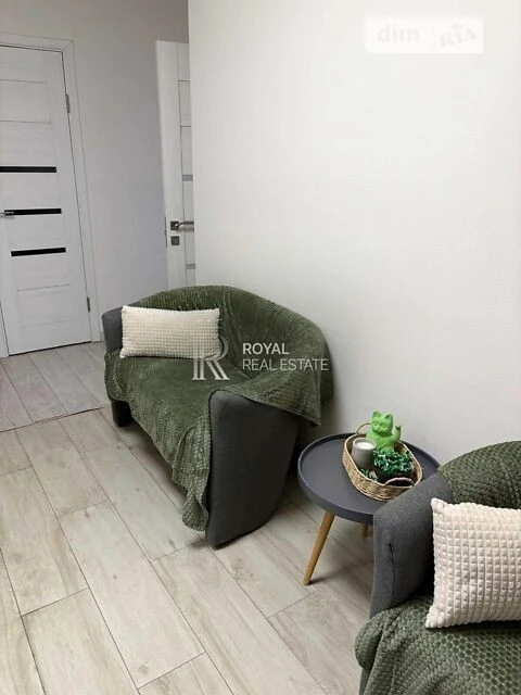 Sale of 3-room apartment 103.3 sq. m. on Oleksandrivska 1 • I