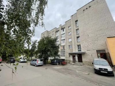 Продається трикімнатна квартира 90м2 в Бродах