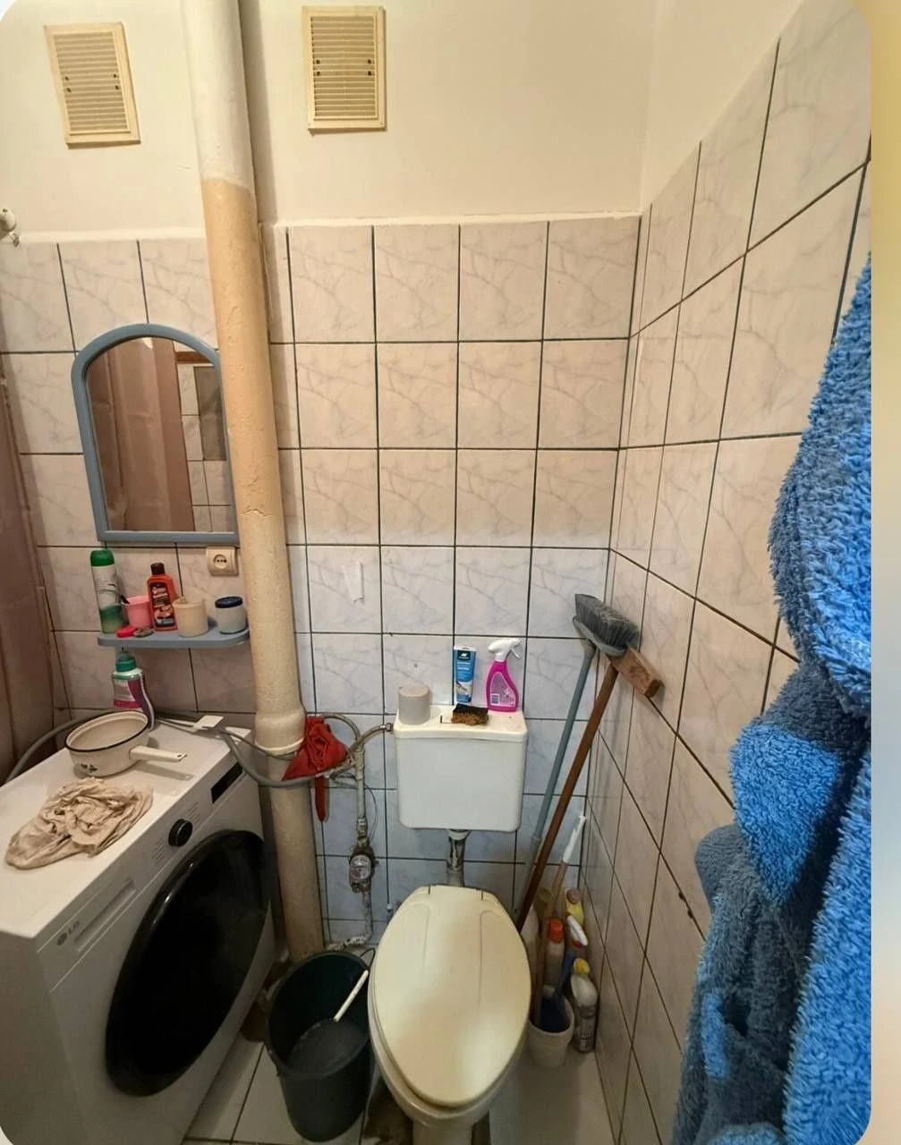 Продається 2-х кімнатна квартира в центрі м.Броди, біля поча