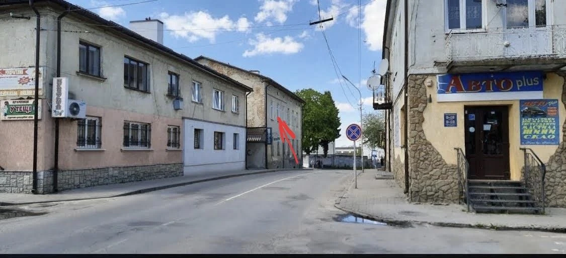 Двухкомнатная квартира в центре города Буск, Львовская область