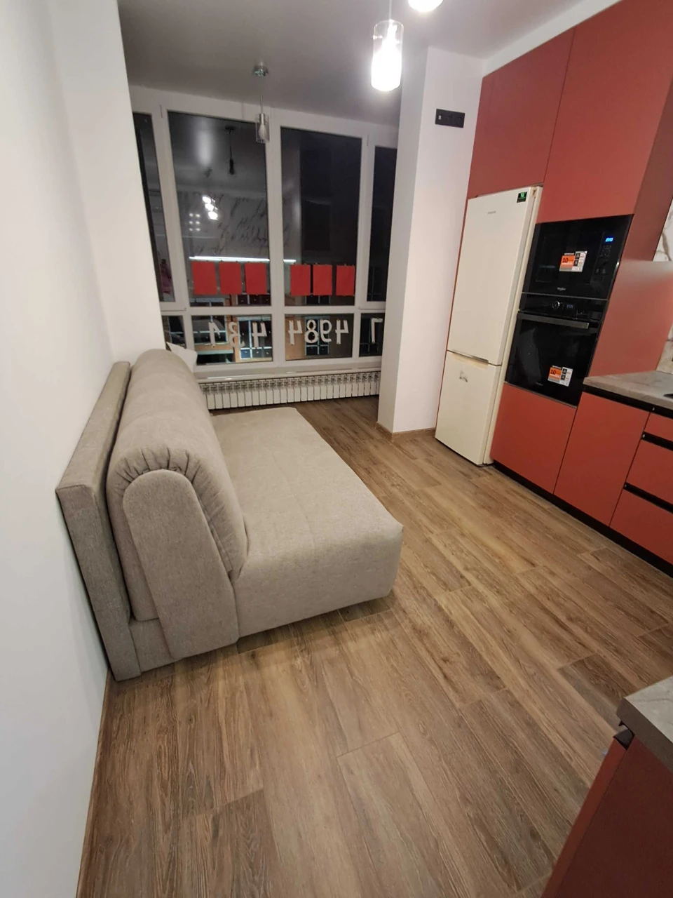 Продам 1 кімнатну нову квартиру. Ремонт. Меблі. Городок.Льві