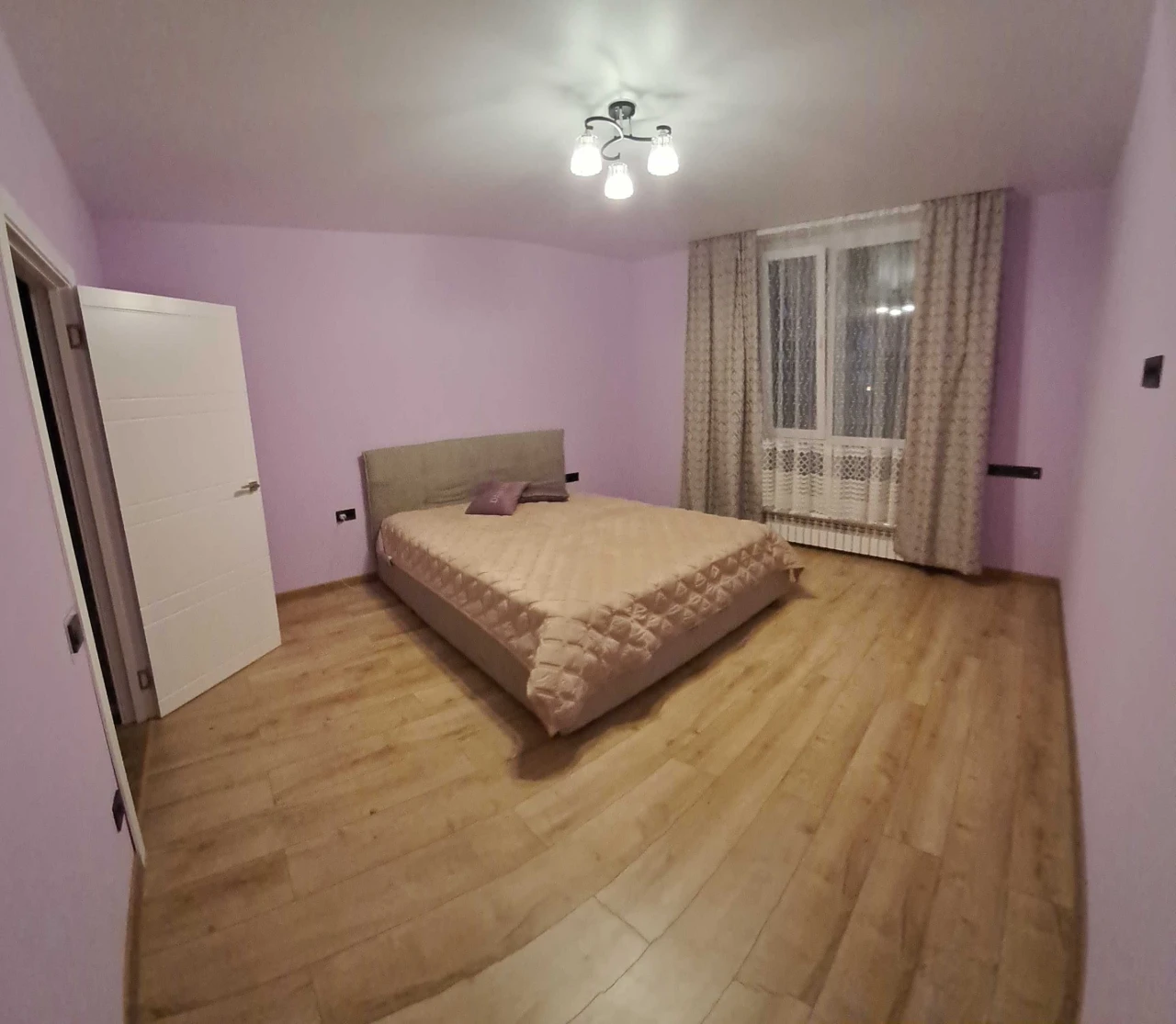 Продам 1 кімнатну нову квартиру. Ремонт. Меблі. Городок.Льві