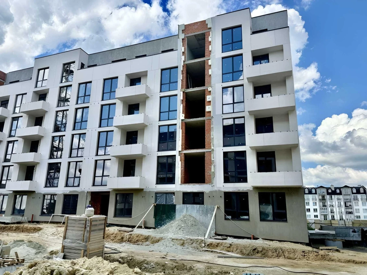 Продаж сучасної 1-кімнатної квартира площею 42,61 м² у вже з