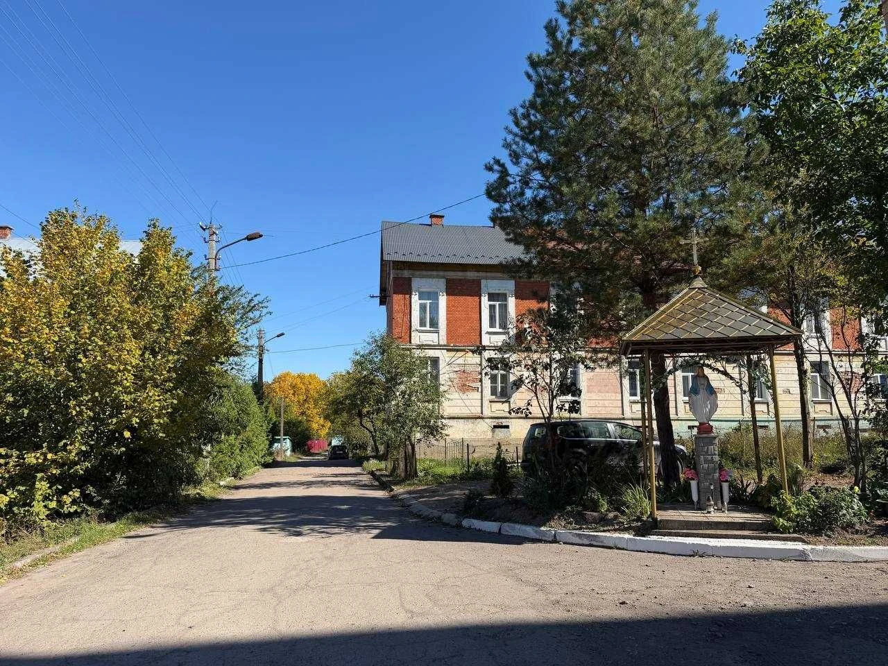 2-кімнатна  квартира у  Дрогобичі — вул. ХОЛМСЬКА