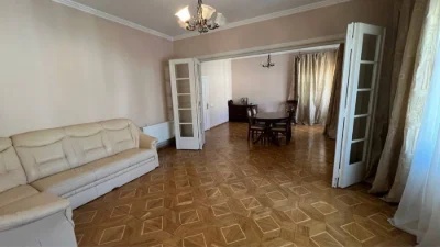 Продається 3х кімнатна квартира по вул. Ю.Дрогобича