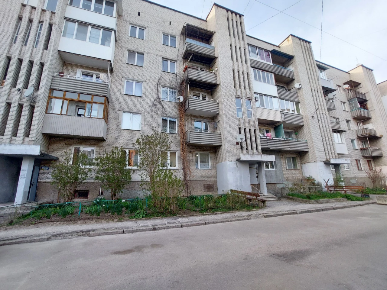 Продаж 2кімн кв  49.9м2, в. Грушевського, м. Дрогобич