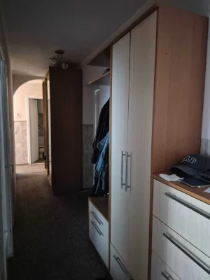 Продаж 4-кімнатної квартири на вул. Грушевського