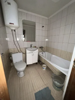 Продається велика 1х кімнатна квартира