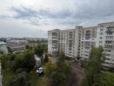 Терміновий продаж 2-кімнатної квартири у м. Дрогобичі, вул.