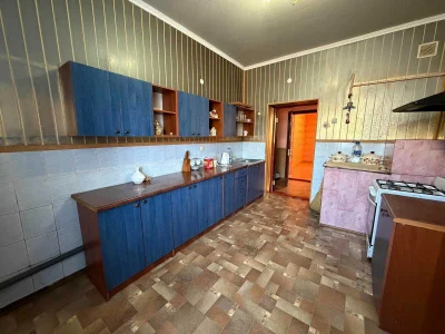 Продаж нестандартної 4-х кімнатної квартири у м. Дрогобич!