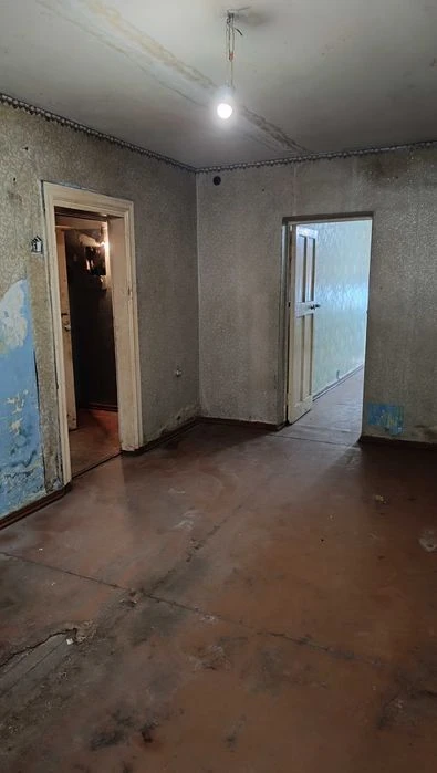 Exclusive. 2-room apartment for sale. Nemyshlyanskyi district, Lva Landa Ave.