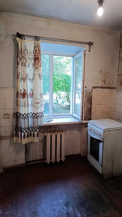 Exclusive. 2-room apartment for sale. Nemyshlyanskyi district, Lva Landa Ave.
