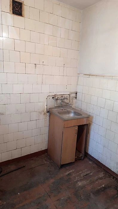 Exclusive. 2-room apartment for sale. Nemyshlyanskyi district, Lva Landa Ave.
