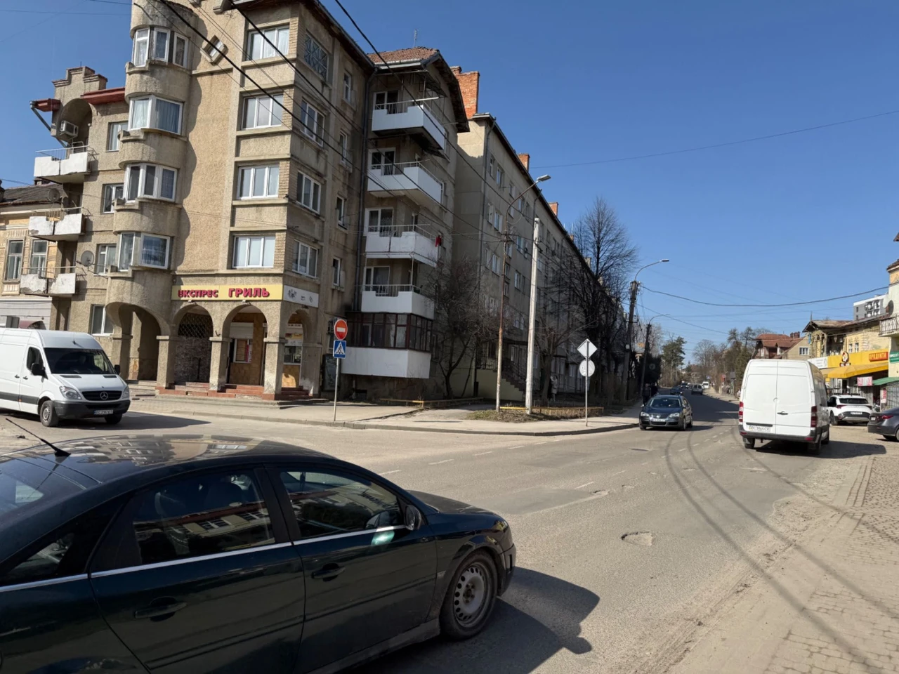 2-кімнатна квартира, 49.8 м², 3 поверх,  Дрогобич