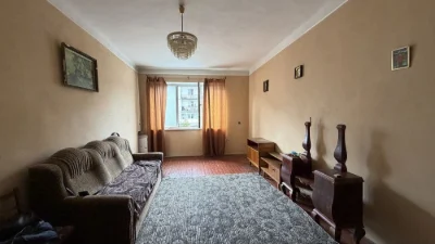 Продаж 2-кімнатної квартири в центрі Дрогобича