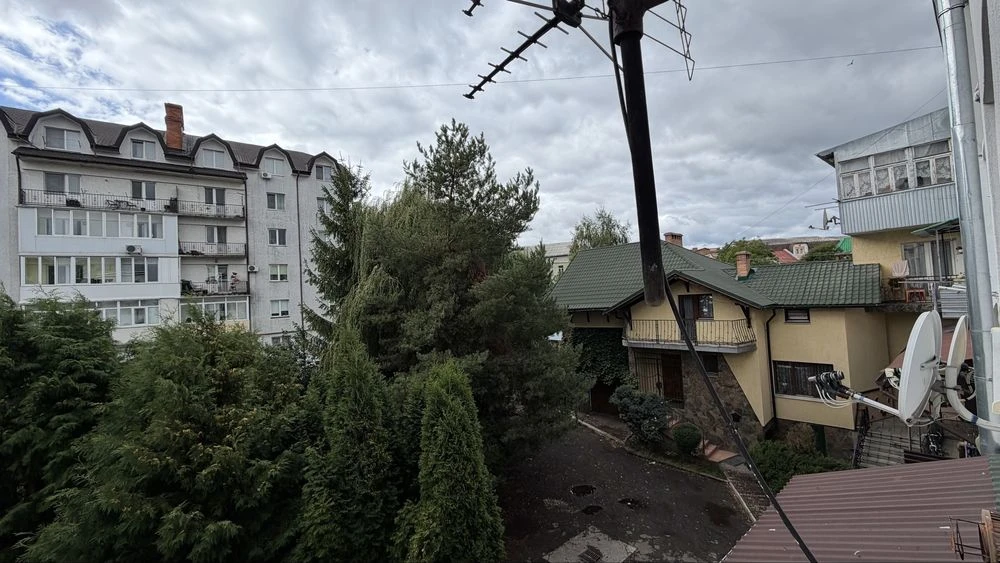 Продаж 2-кімнатної квартири в центрі Дрогобича