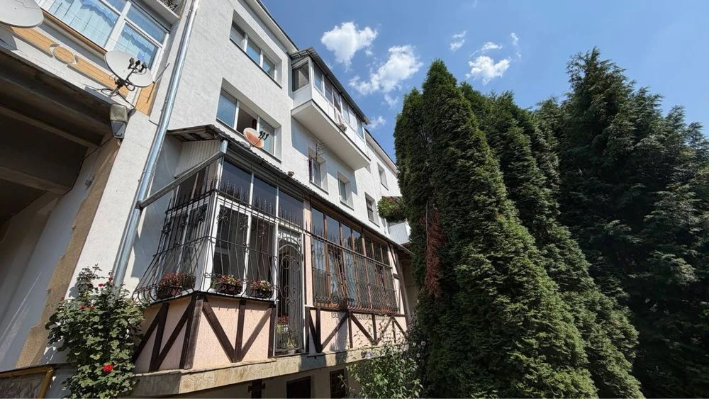 Продаж 2-кімнатної квартири в центрі Дрогобича