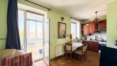 Продаж 3- кімнатної квартири в центрі Дрогобича