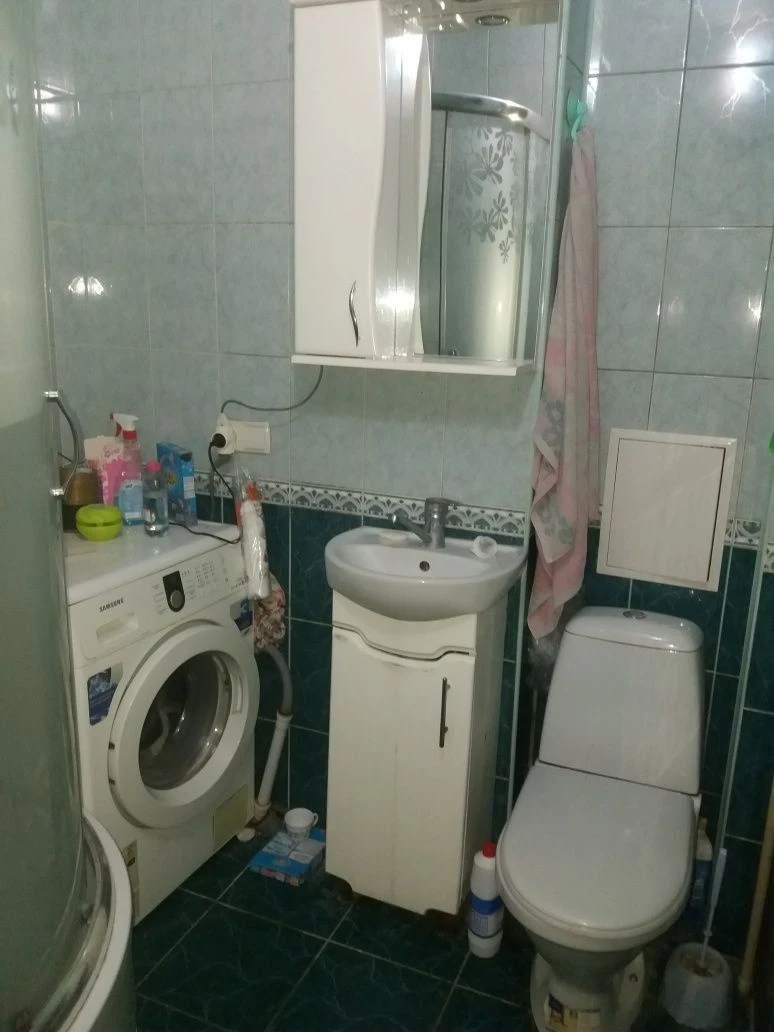 Продаю 1 кім квартиру