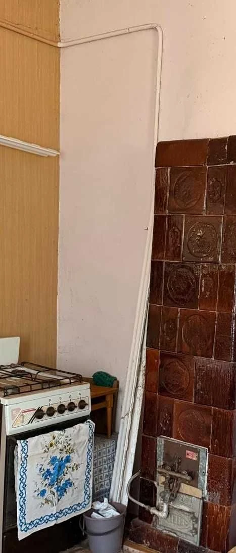 Продаж квартири з ділянкою