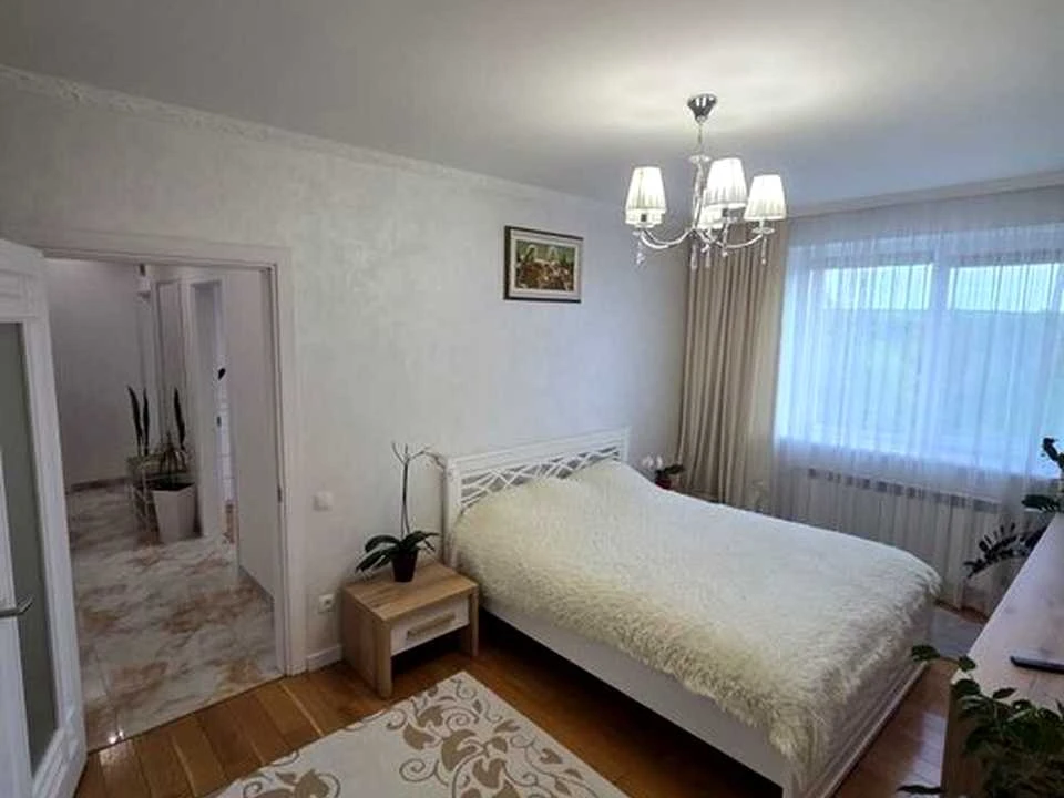 Квартира. Жовква, Львівська вул.