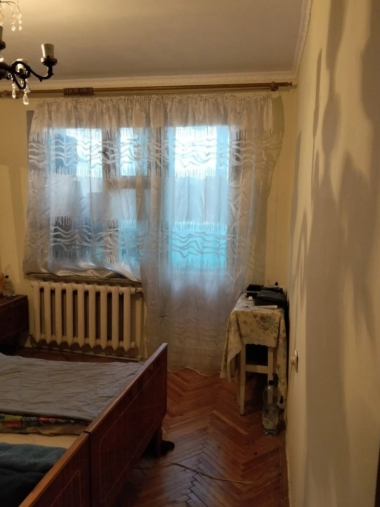 Двухкомнатная квартира, Золочев