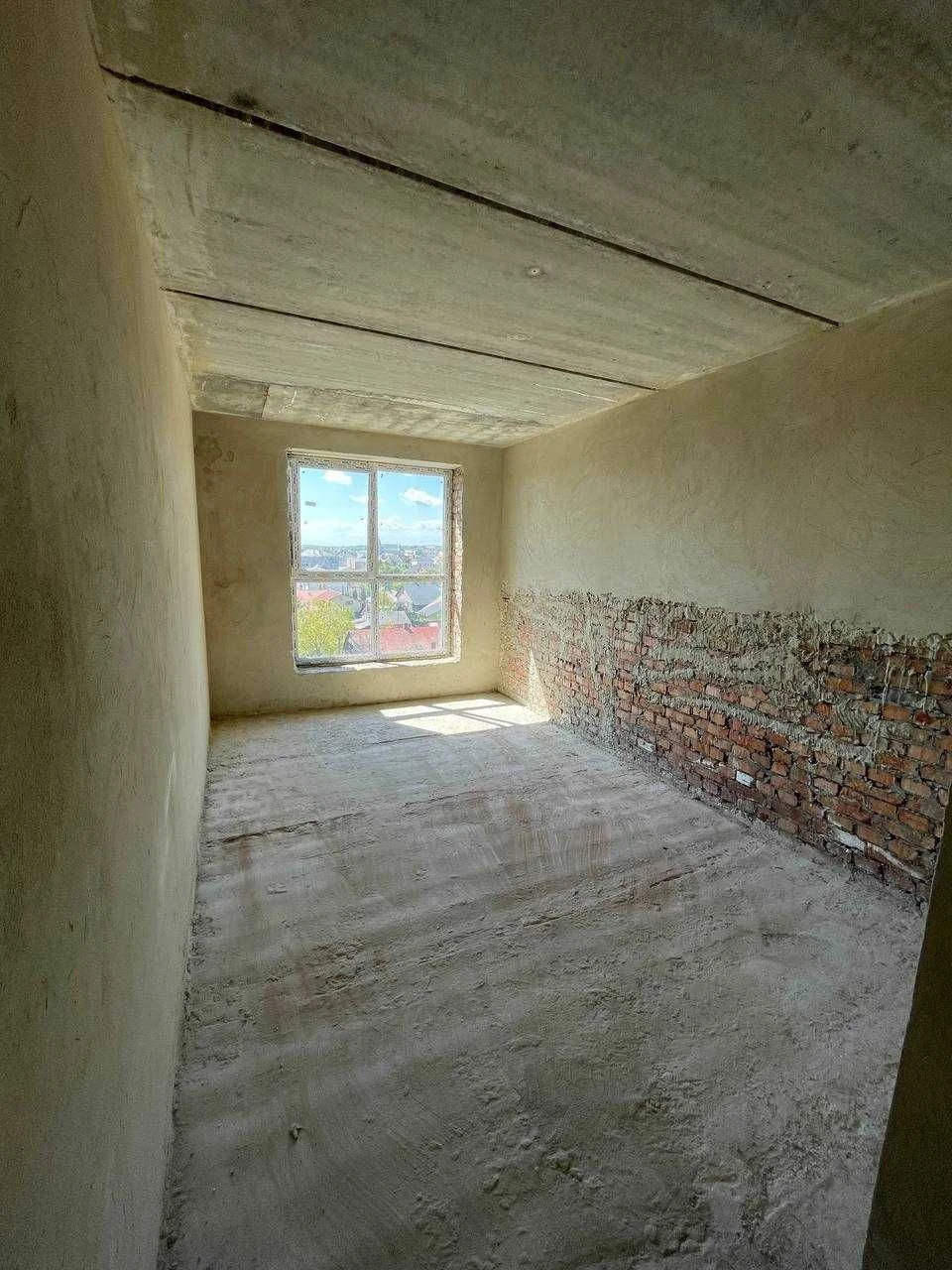 One-bedroom apartment with a balcony in the "St. Anthony" residential complex