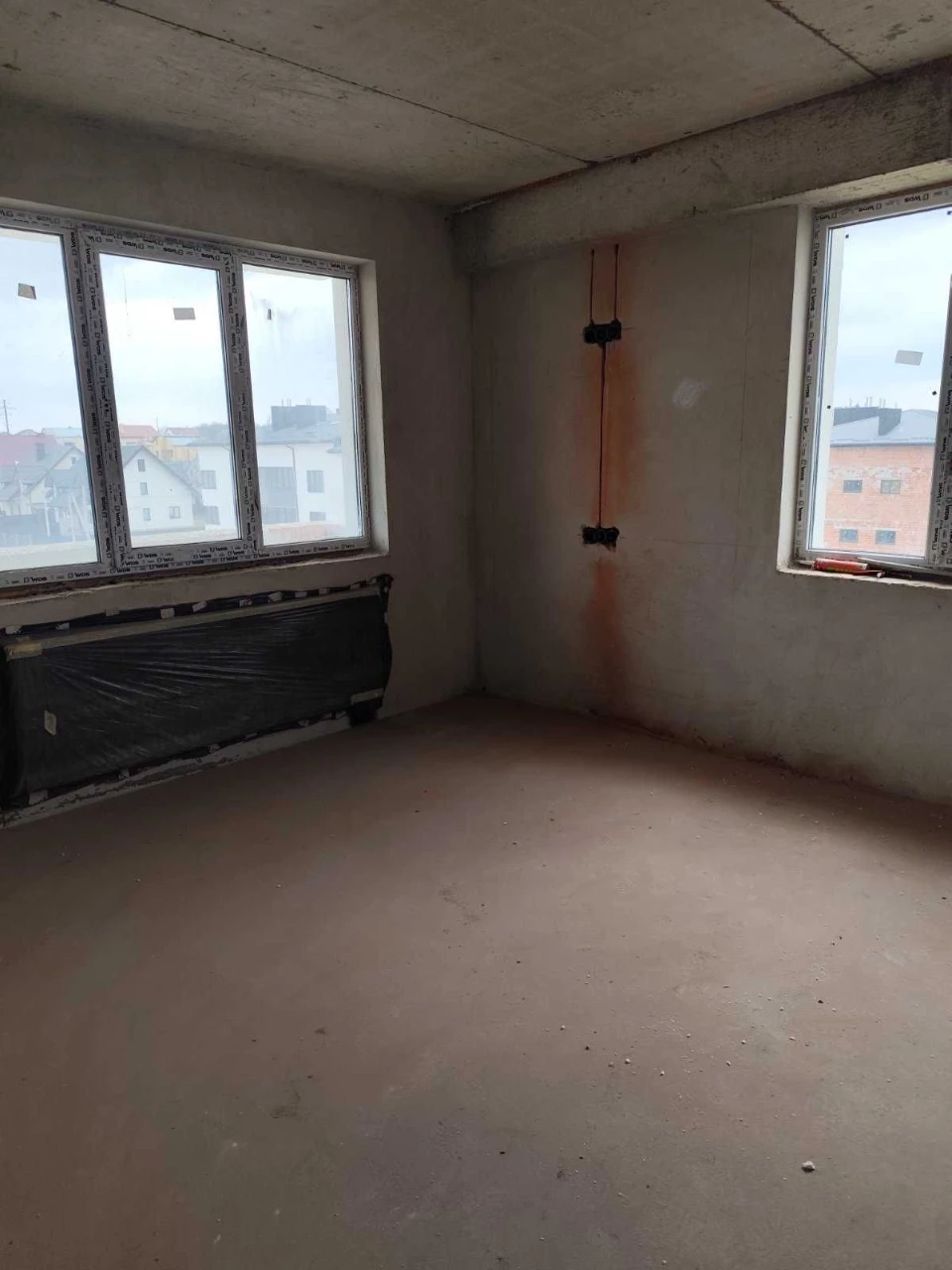 Sale of a 2-room apartment in a new building, Pustomyty