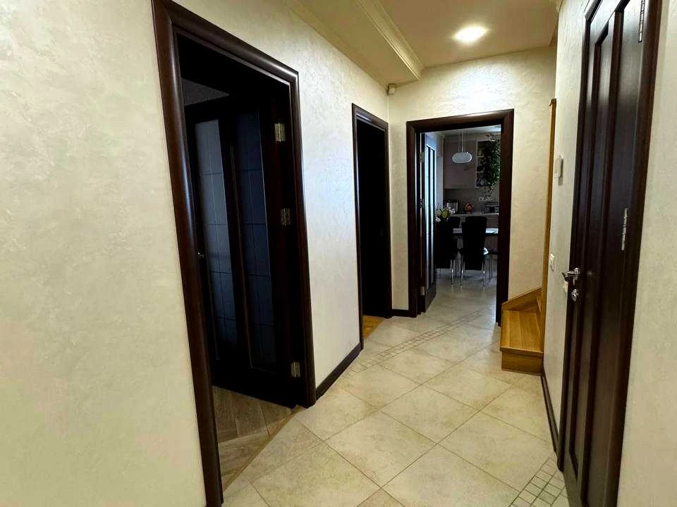 Apartment. Pustomiti, Sadova st.