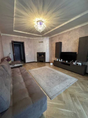 Apartment for sale, renovated, $920 per square meter