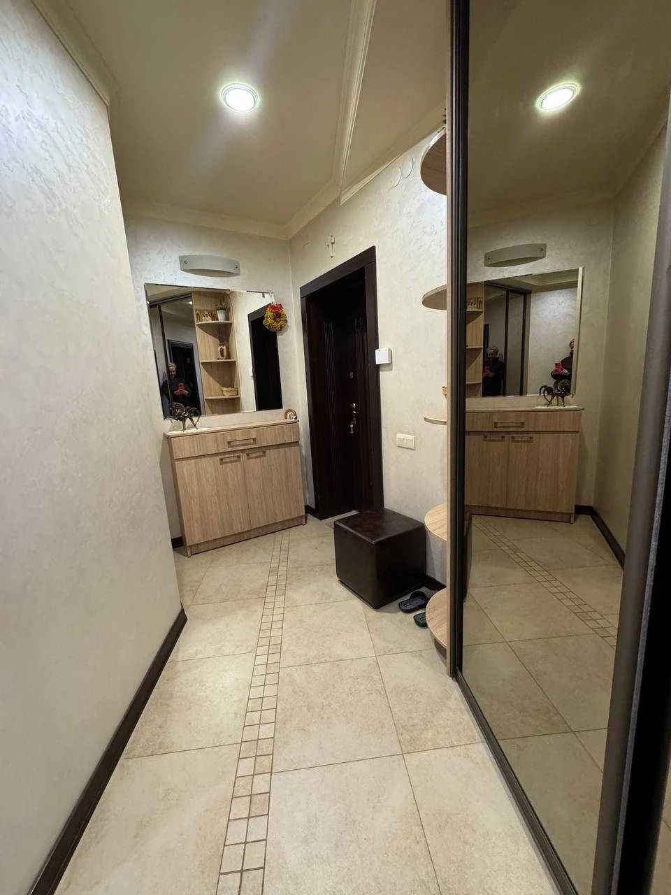 Apartment for sale, renovated, $920 per square meter