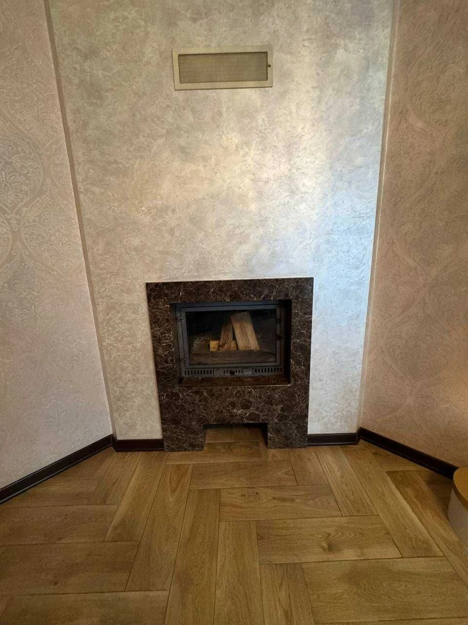 Apartment for sale, renovated, $920 per square meter