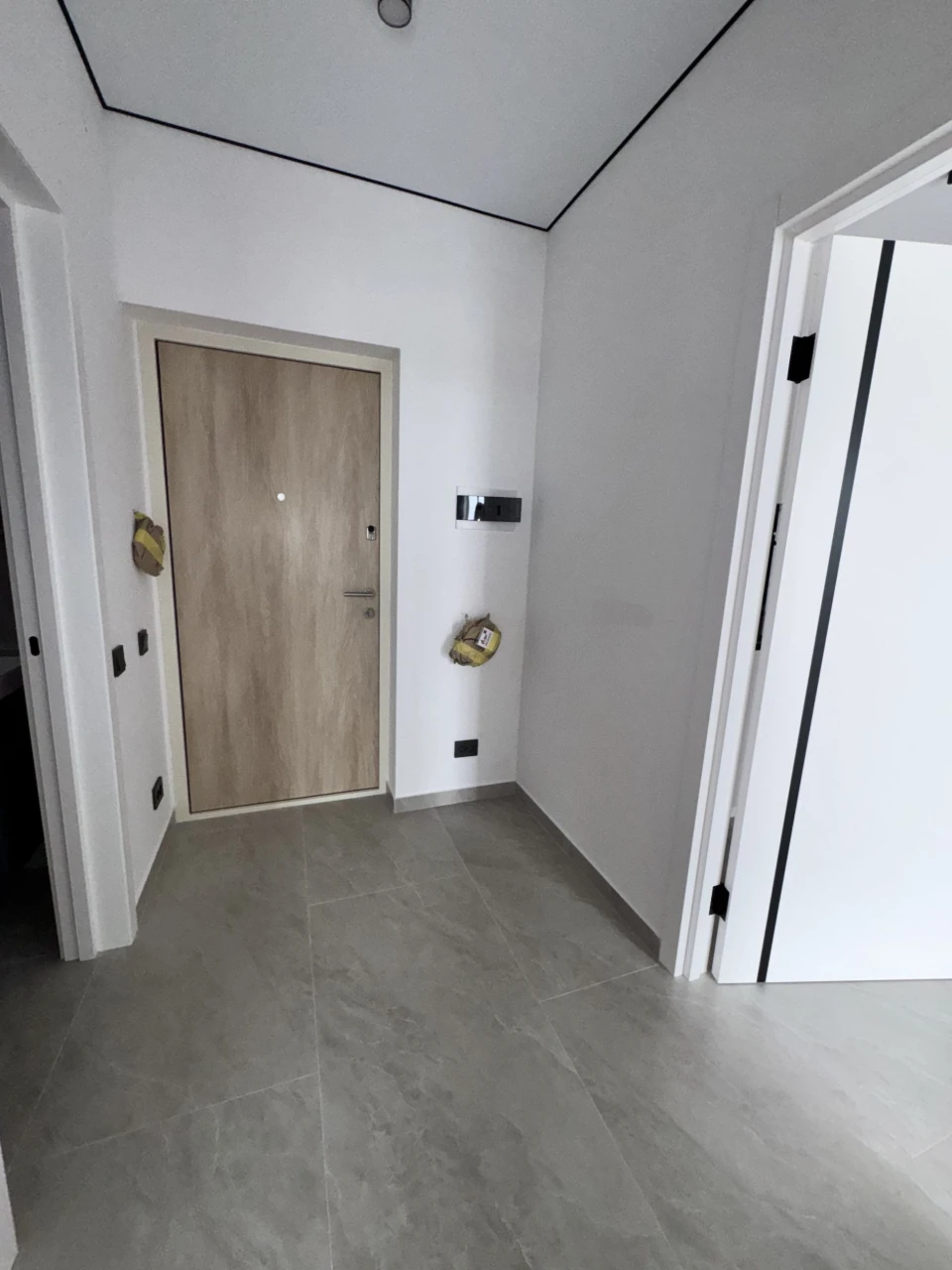Apartment for sale, 10 minutes to Victoria Gardens, city of Pustomyt