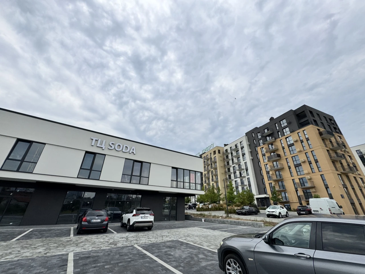 Apartment for sale, 10 minutes to Victoria Gardens, city of Pustomyt