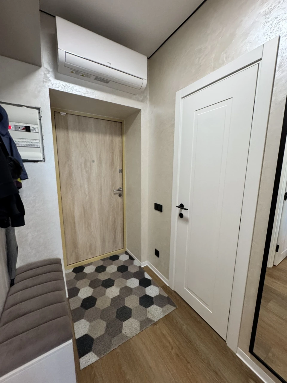 Apartment for sale, 10 minutes to Victoria Gardens, city of Pustomyt