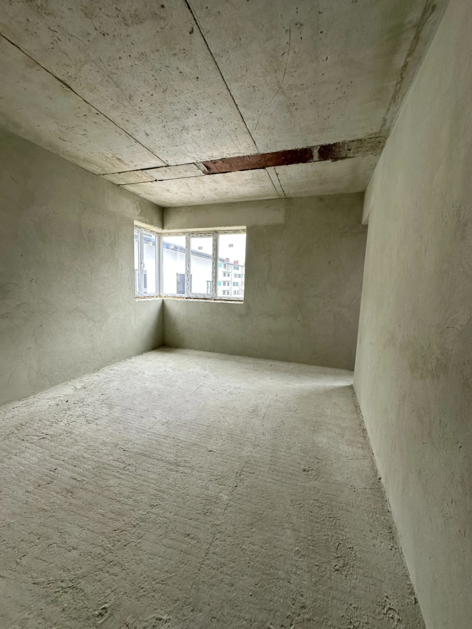 Продаж 2-кімнатної квартири 96 м.кв., вул. Відродження/Пусто