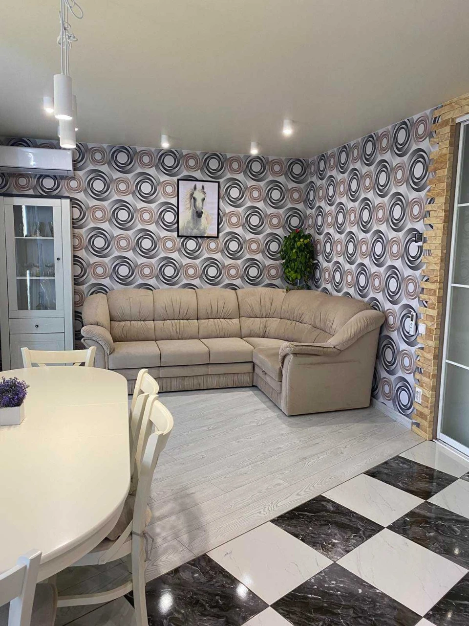 Sale of a two-level apartment